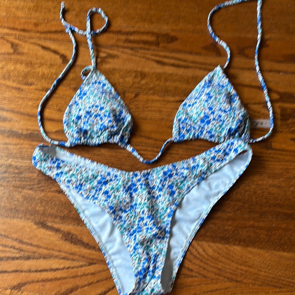SHEIN Blue Floral Bikini